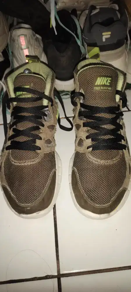 Sepatu Thrifting sneakers Nike free run 2 v2 size 36
