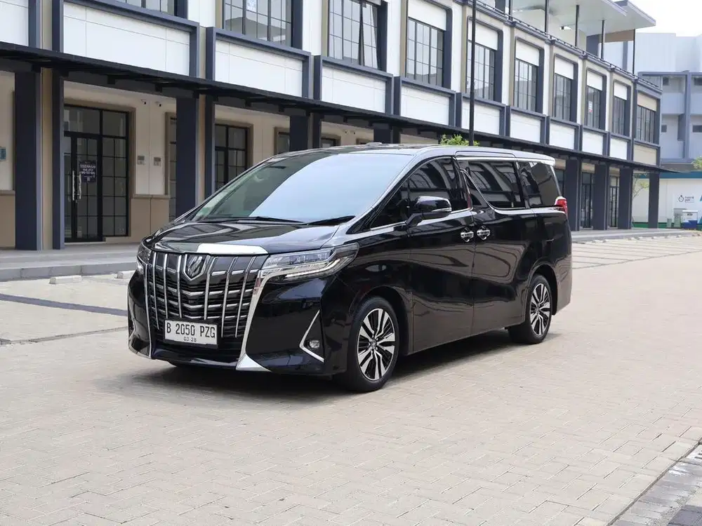 Toyota Alphard G at 2.5 matic 2022 / km low /genap