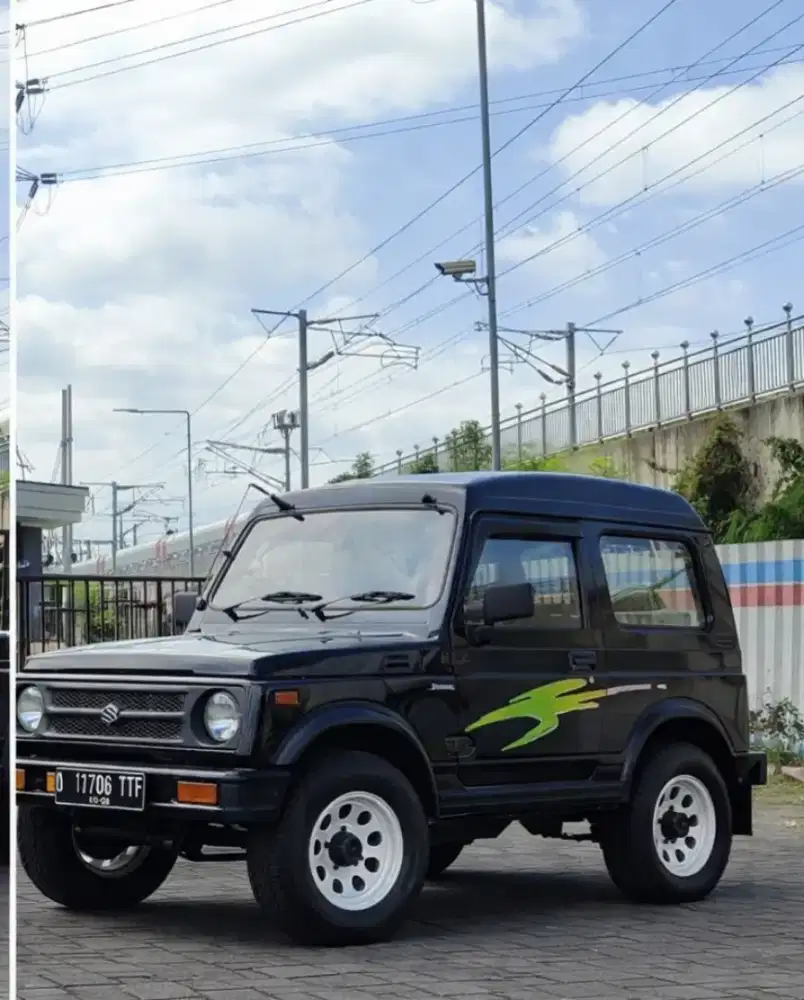 Katana GX 1994 4WD 4x4 Hitam Ngaleng Original Freelock