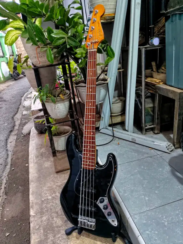 Fender Jazz Bass Mexico 5 String Original