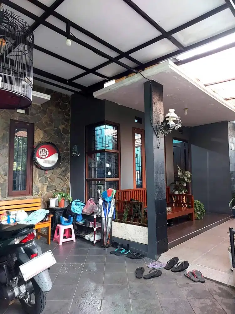 Rumah Hook Strategis di Manukan dekat Jalan Kaliurang