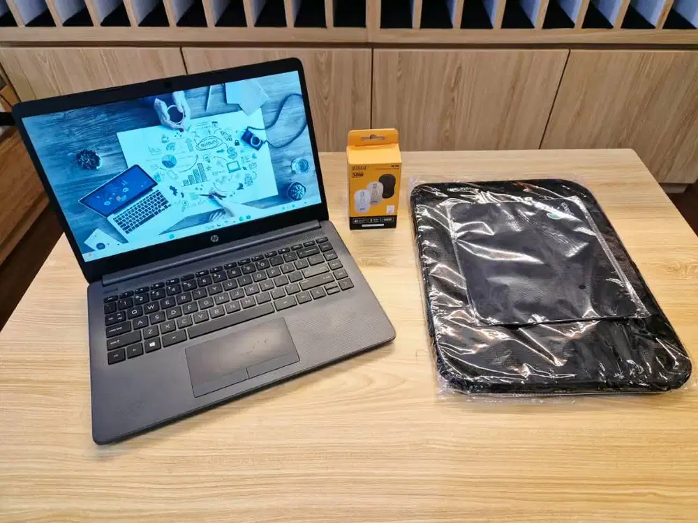 HP 245 G8 AMD Ryzen 3-3250u SSD 256gb Ram 8gb 14inchHD VGA 2gb