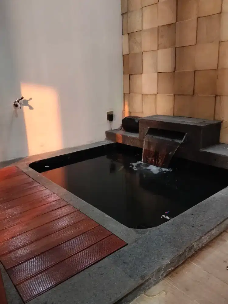 kolam minimalis kaca