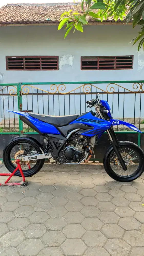Yamaha wr 2024 supermoto