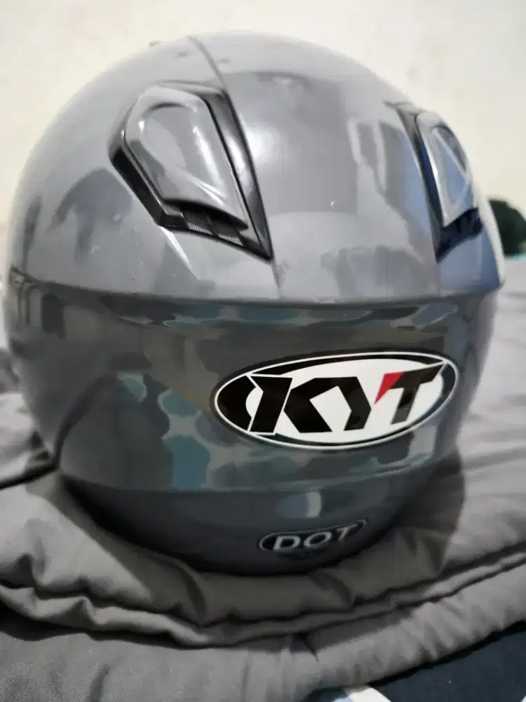 di jual helm kyt