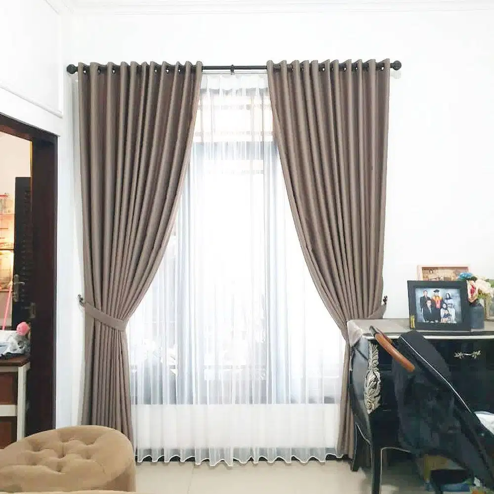 Menjual Gorden Pasang Wallpaper Korden Gordeng Horden Roller Blind