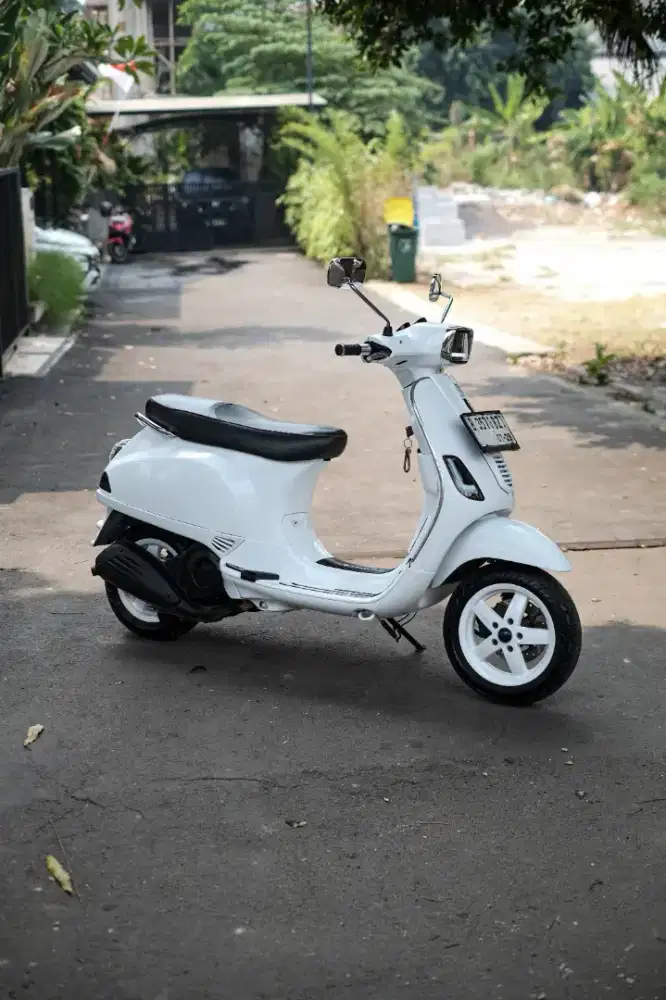 PIAGGIO VESPA S 150 3V 2013 TERMURAH BERGARANSI MESIN 1 TAHUN
