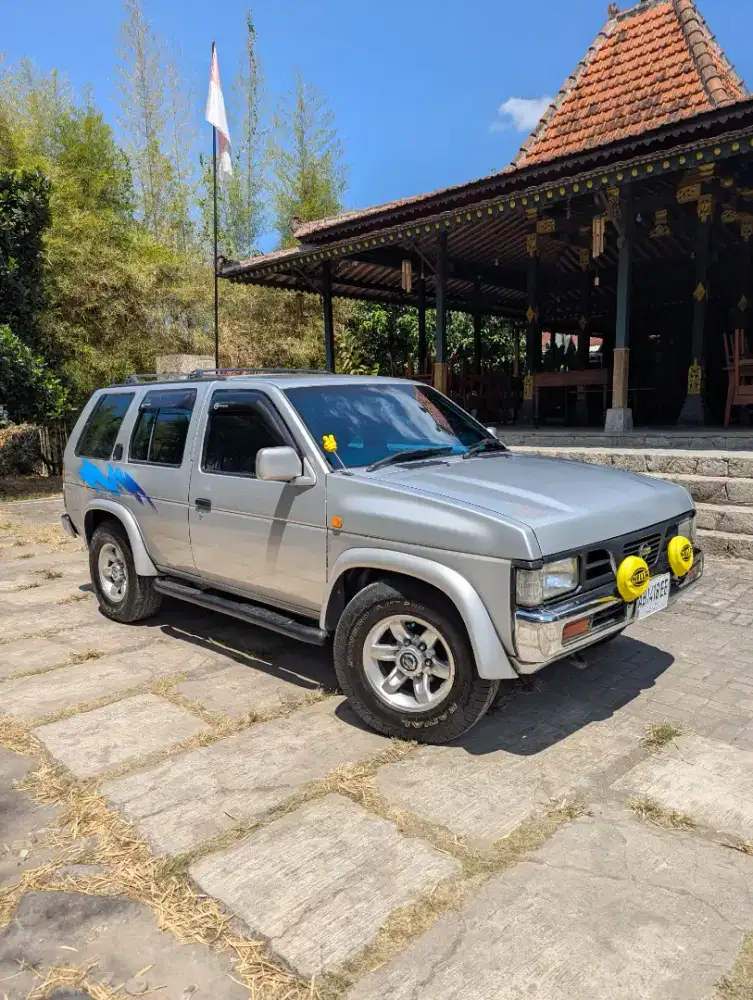 Nissan Terrano Spirit Ganteng
