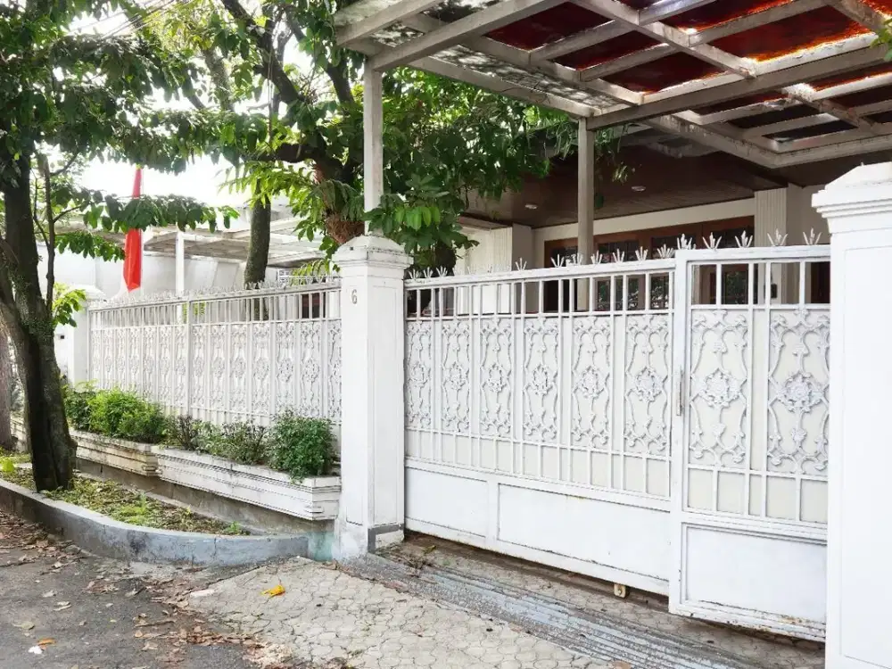 dijual cepat rumah lokasi bagus di kinanti turangga buah batu bandung