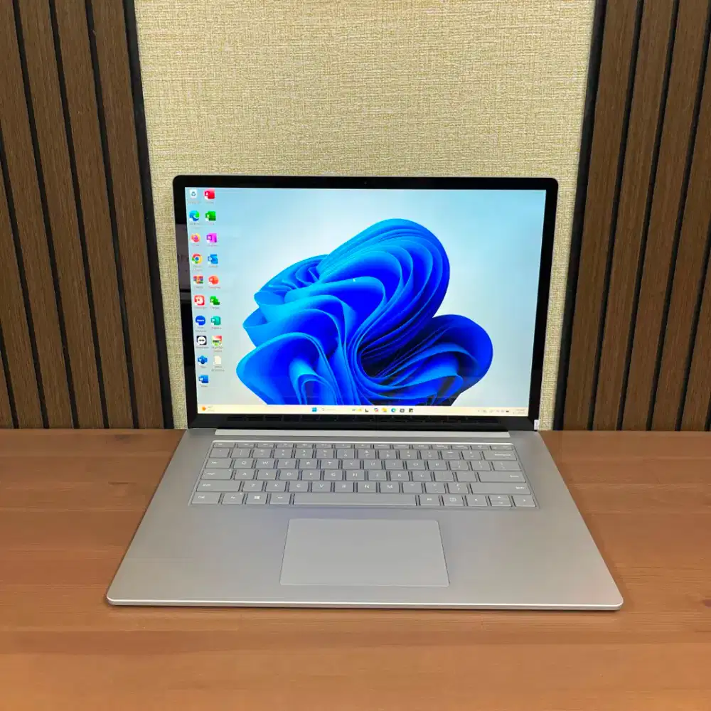 Microsoft Surface Laptop 3 | AMD Ryzen 5 | Touchscreen | Slim Ringan