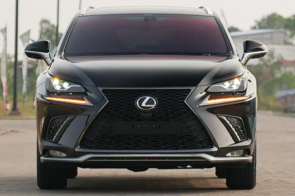Lexus NX300 F-Sport 2019 Full Opt! Black Warranty c200 320i x3 c300