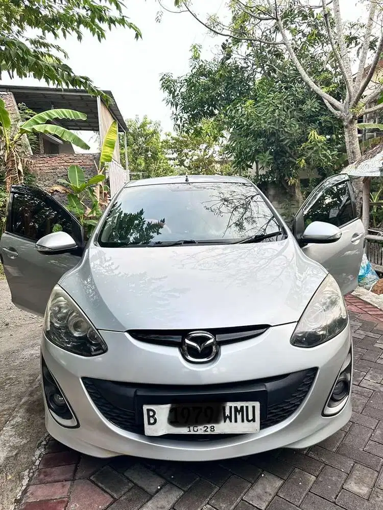 Mazda 2 RZ 2012 Bensin