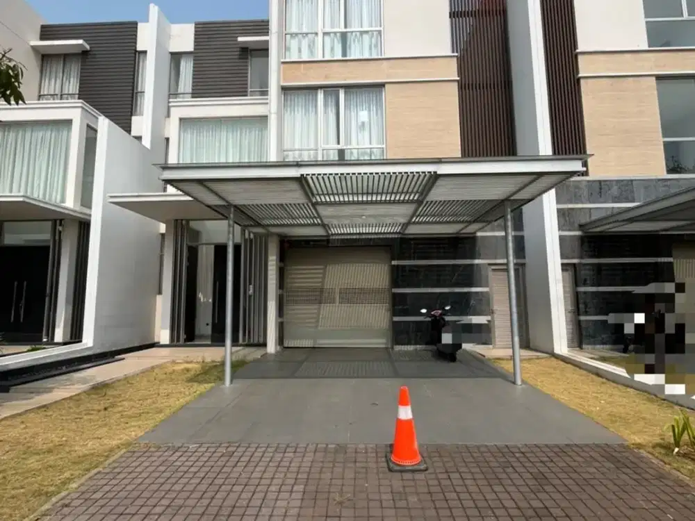 Disewakan Rumah Golf Island Pik, Cluster Mozart, 12X35m, 4+1Kt, 3 Lantai, Ada Lift, AC & Gorden