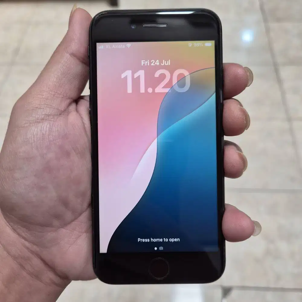 Jual Cepat iPhone SE 2020 64GB iBox unit only resmi