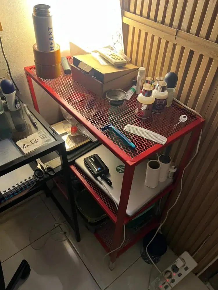 IKEA BAGGEBO Rak Besi Merah – Pulomas
