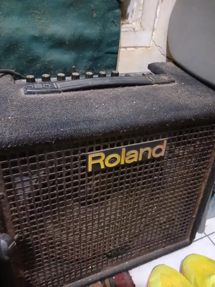 Ampli Roland KC 150