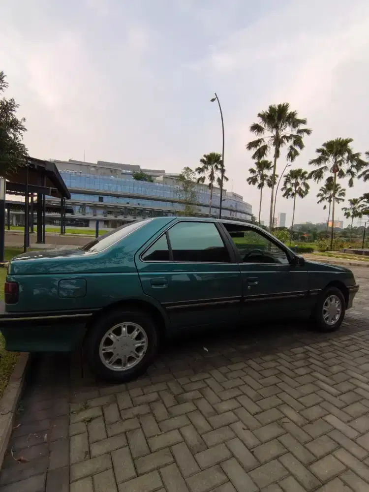 Dijual Peugeot 405 STI