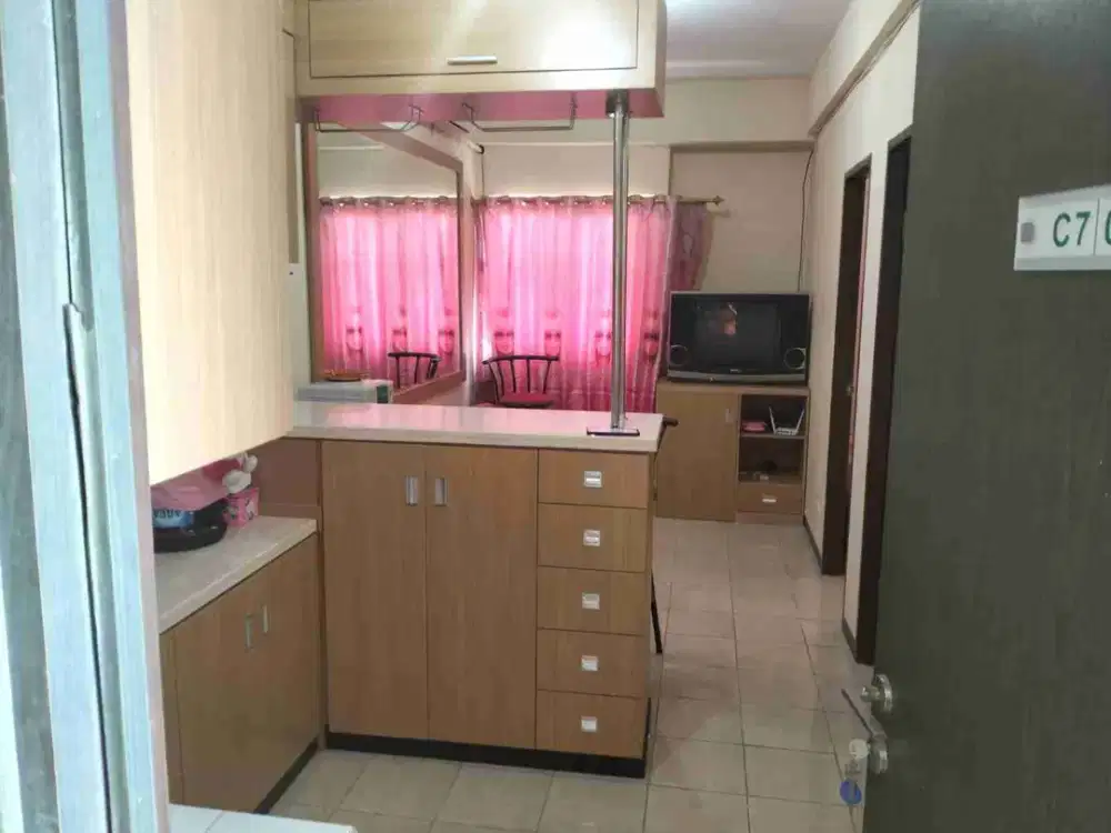 Di jual cepat apartemen the suite metro 2 BR full furniture