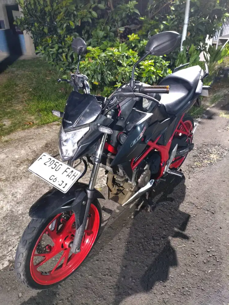 Honda CB 150R Plat F Bogor Mulus Plat 2031 Pajak Hidup 2027