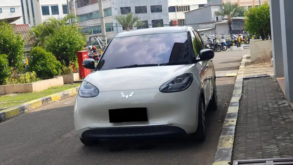 Km 30rb wuling binguo ev pro premium range 2024 coklat