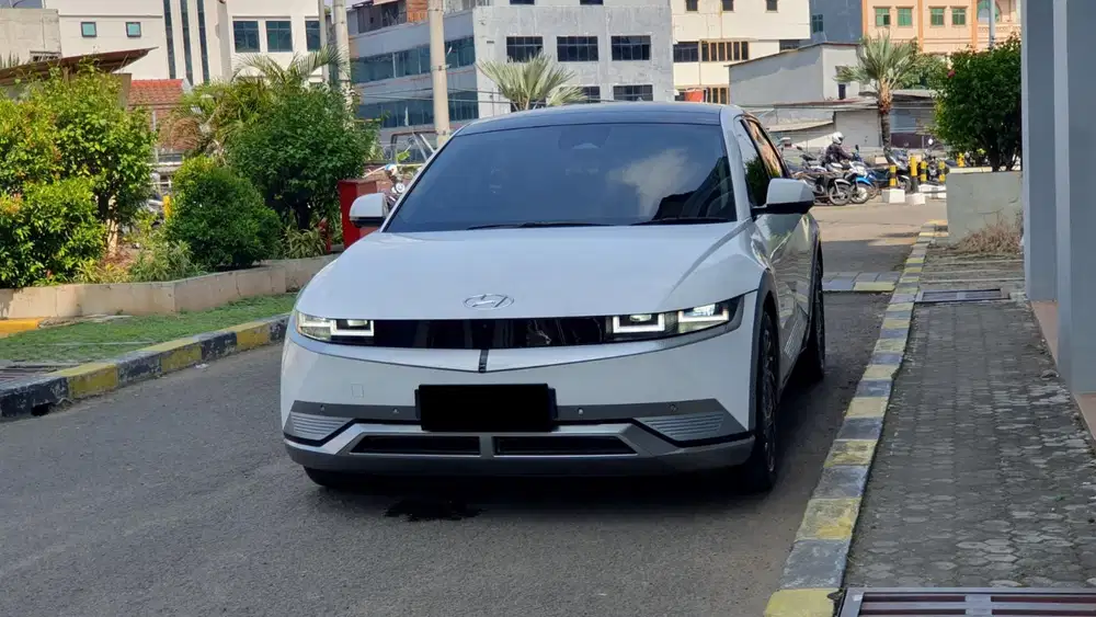 Km34rb hyundai ioniq 5 ev long range signature 2022 putih