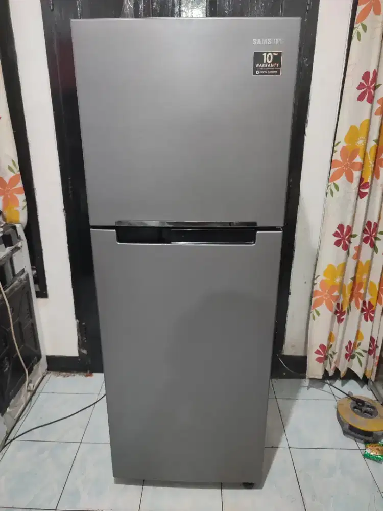 Kulkas 2 pintu samsung inverter