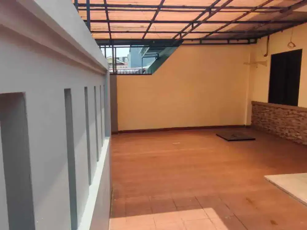 Rumah Depan Taman di Kosambi Baru | LT 120 m² | LB 160 m² | SHM | Bebas Banjir