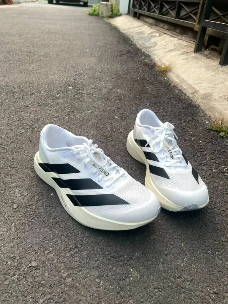 Sepatu Running Adidas Adizero Evo SL