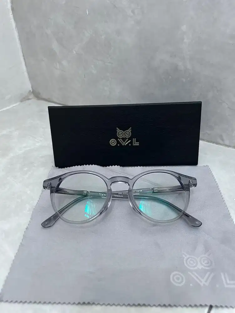 Kacamata merk OWL