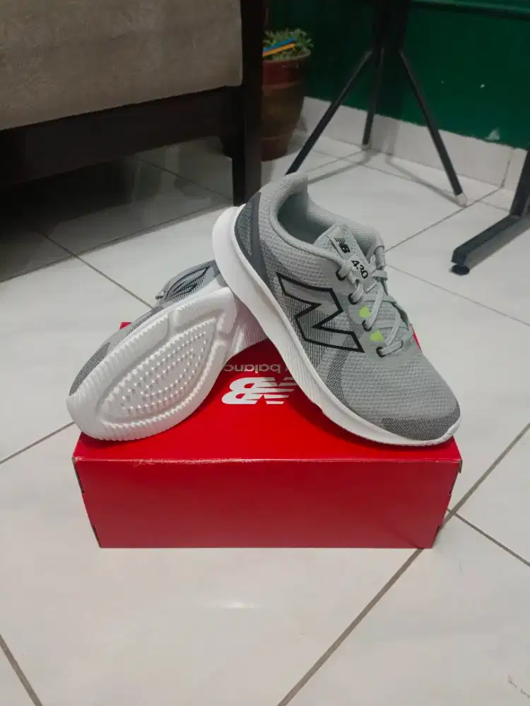 DIJUAL SEPATU ORIGINAL NEW BALANCE 430 RUNNING
