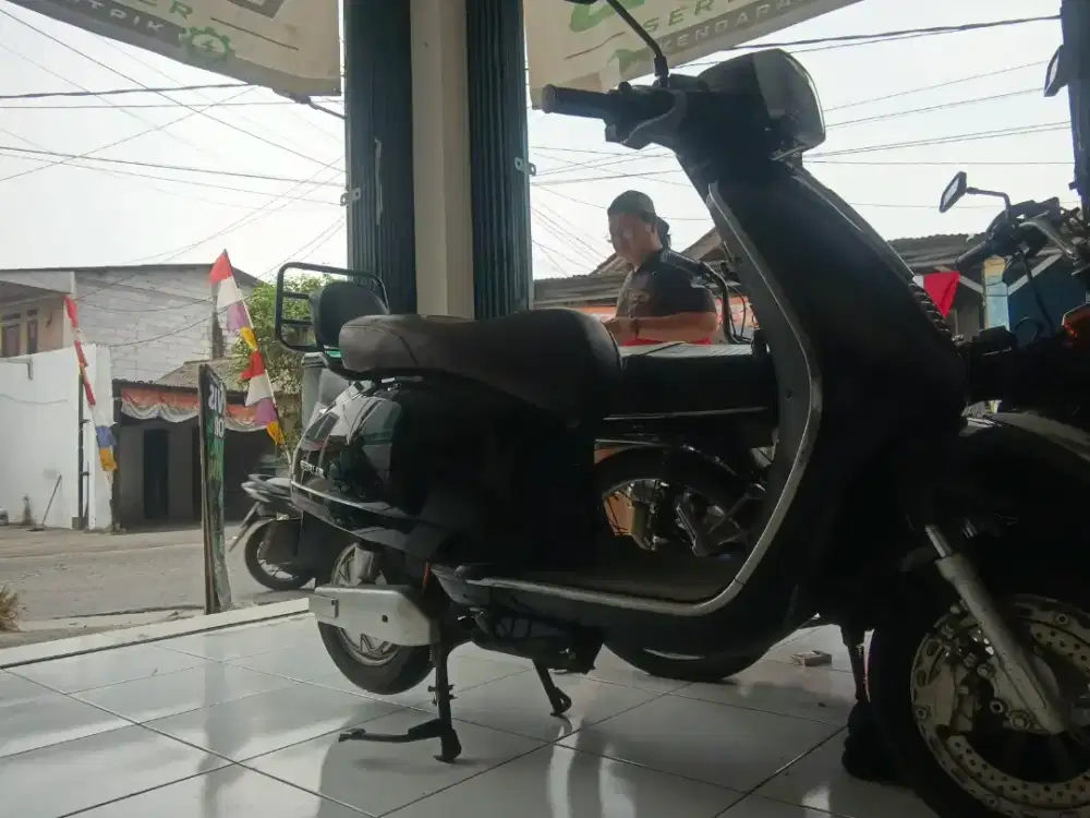 Motor listrik uwinfly