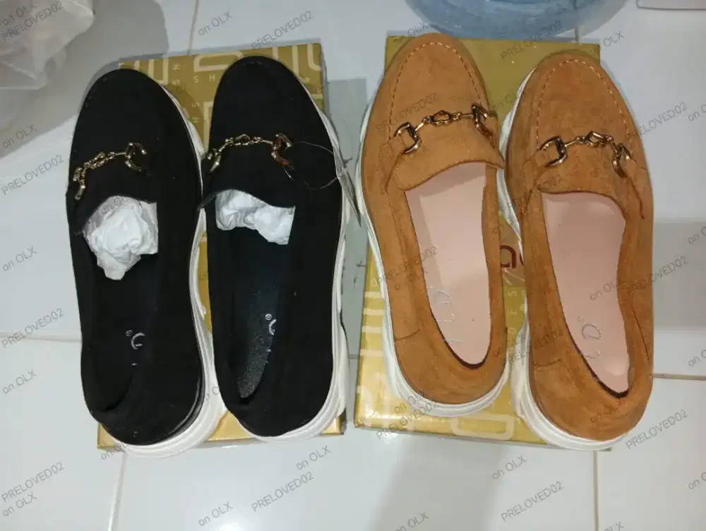 Sepatu Kerja Wanita