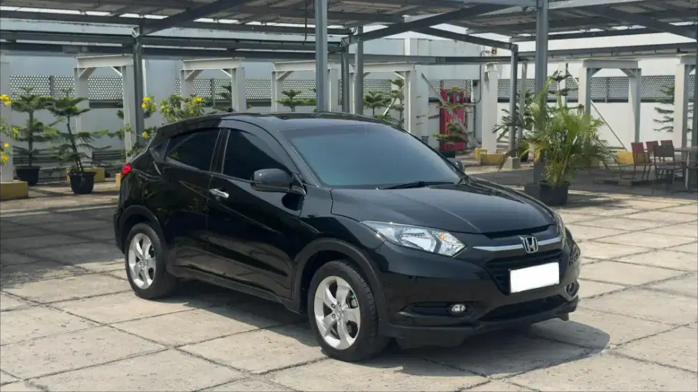 Honda Hrv e cvt 1.5 at 2016 / 2017 hitam [ TDP Rendah ] HR-V