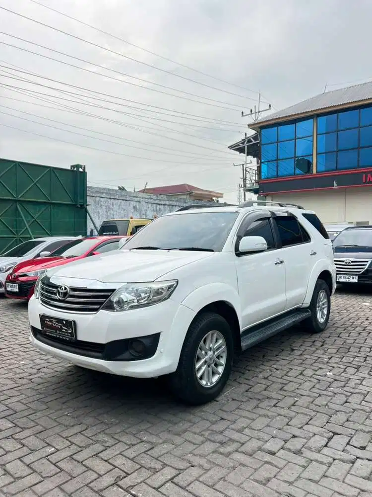 Toyota Fortuner 2.5G Diesel MT 2012 Pajero sport exceed dakar 2013 vnt