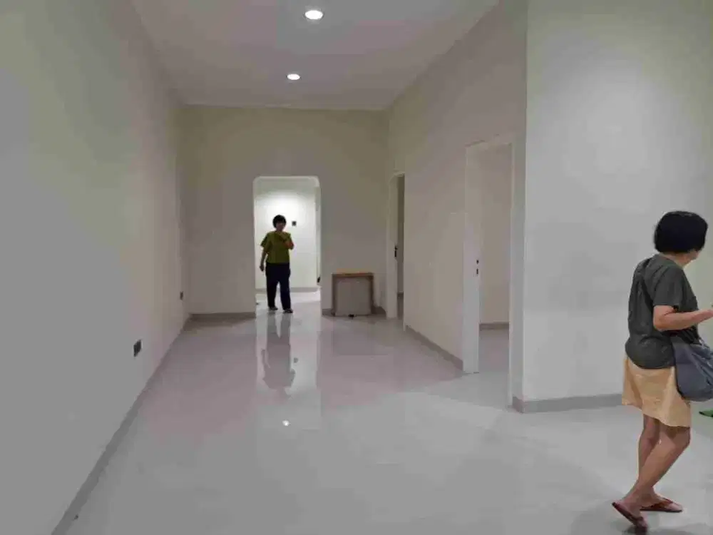 disewakan rumah di paradis 2 lantai bagus