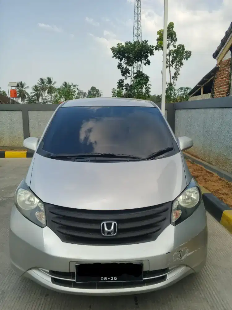 Honda Freed SD 2012