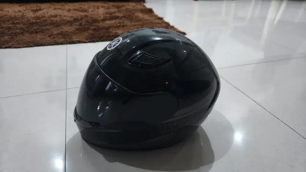 Helm Yaamaha Full Face