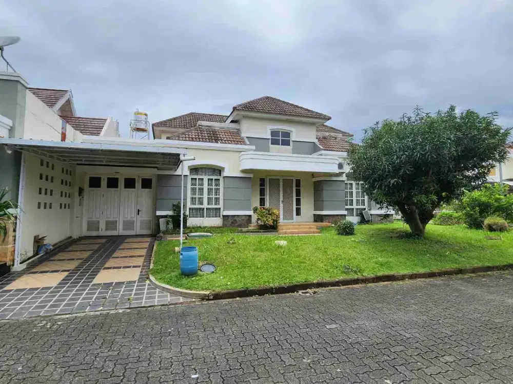Rumah HOOK Graha Padma, Mewah Luas, Dijual Cepat