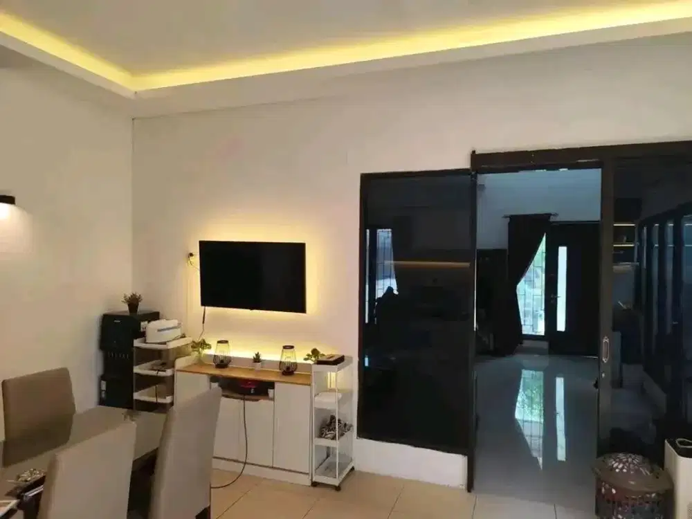 TAMAN DHIKA BUDURAN ANTARTIKA SIDOARJO