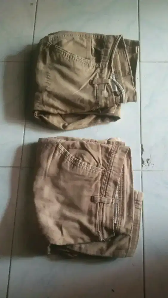 Celana panjang cHinos