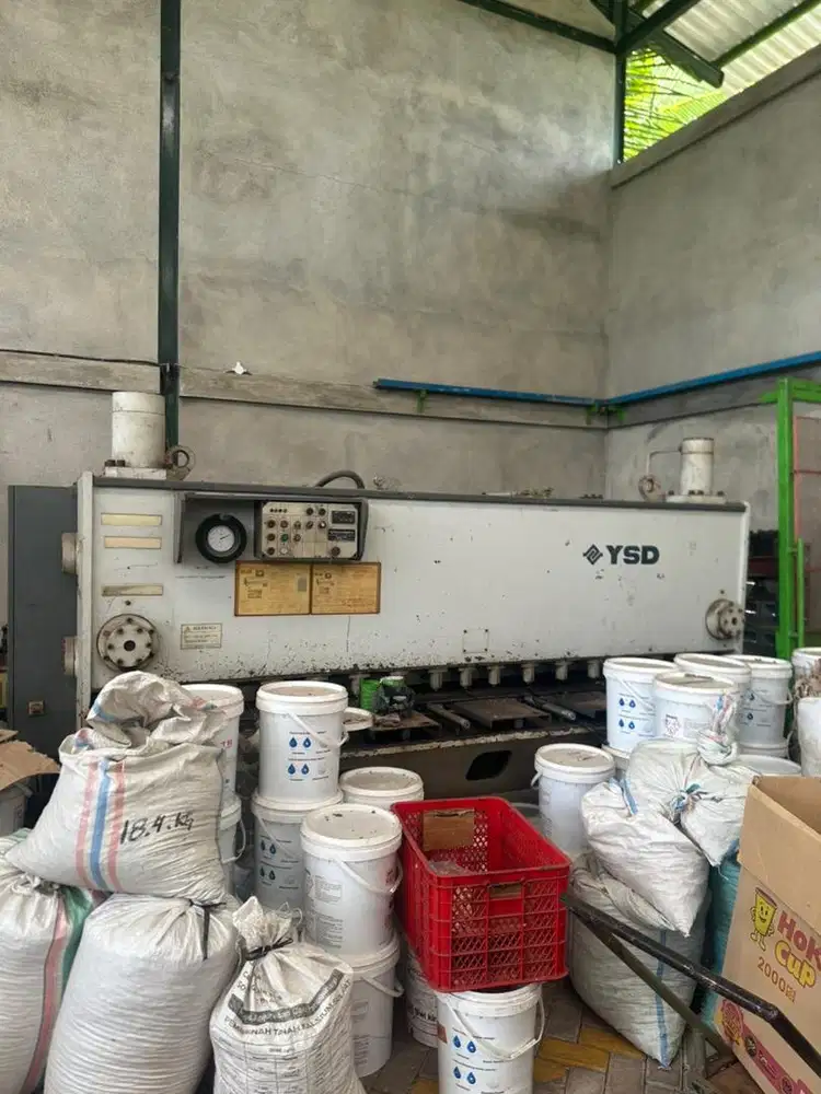 Mesin Shearing / Mesin Potong YSD