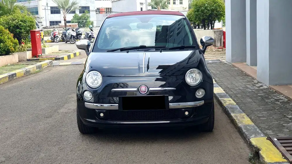 Fiat 500C 500 C Lounge 1.4 Cabrio AT Hitam NIK 2014 Low Km ANTIK