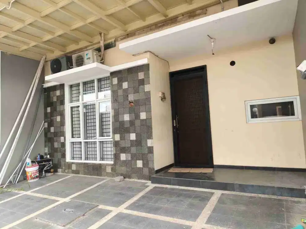 Rumah Dikontrakkan di Komplek Mekarwangi