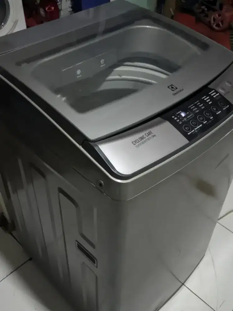 Mesin cuci Electrolux 16kg normal siap pakai