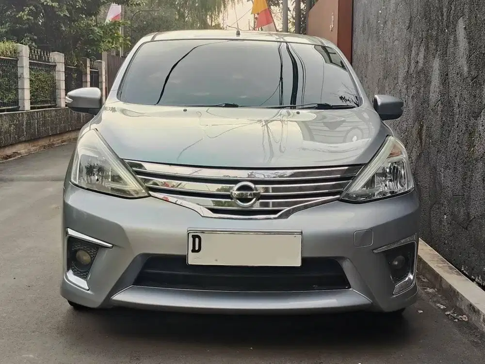 Nissan Grand Livina 1.5 HWS Facelift Automatic 2016
