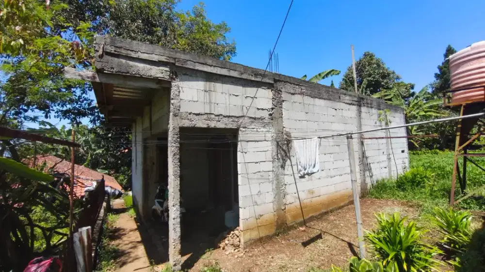 Rumah Stengah Jadi di Lembang