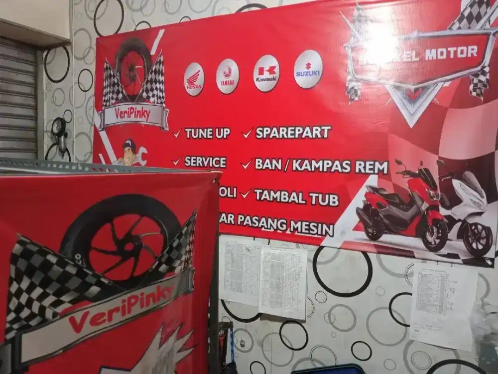 Dibutuhkan Mekanik Montir Motor Terampil, Rajin dan Jujur.