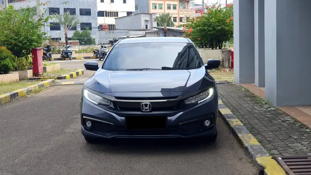 Honda Civic 1.5 Turbo ES Sedan CVT AT Abu Metalik 2021 NIK 2020 Low KM