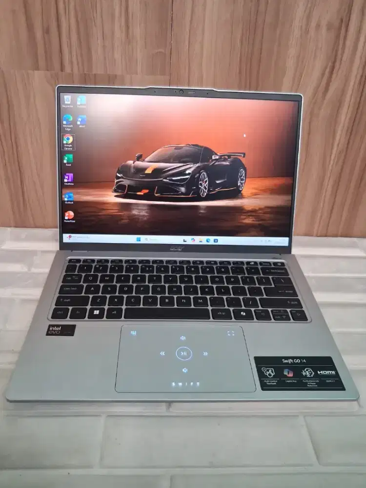 Laptop Acer Swift GO 14-73T Touchscreen