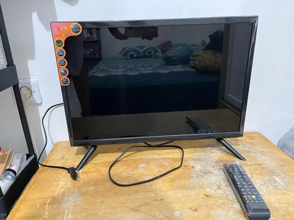 SMART TV AUBEISI 27inc